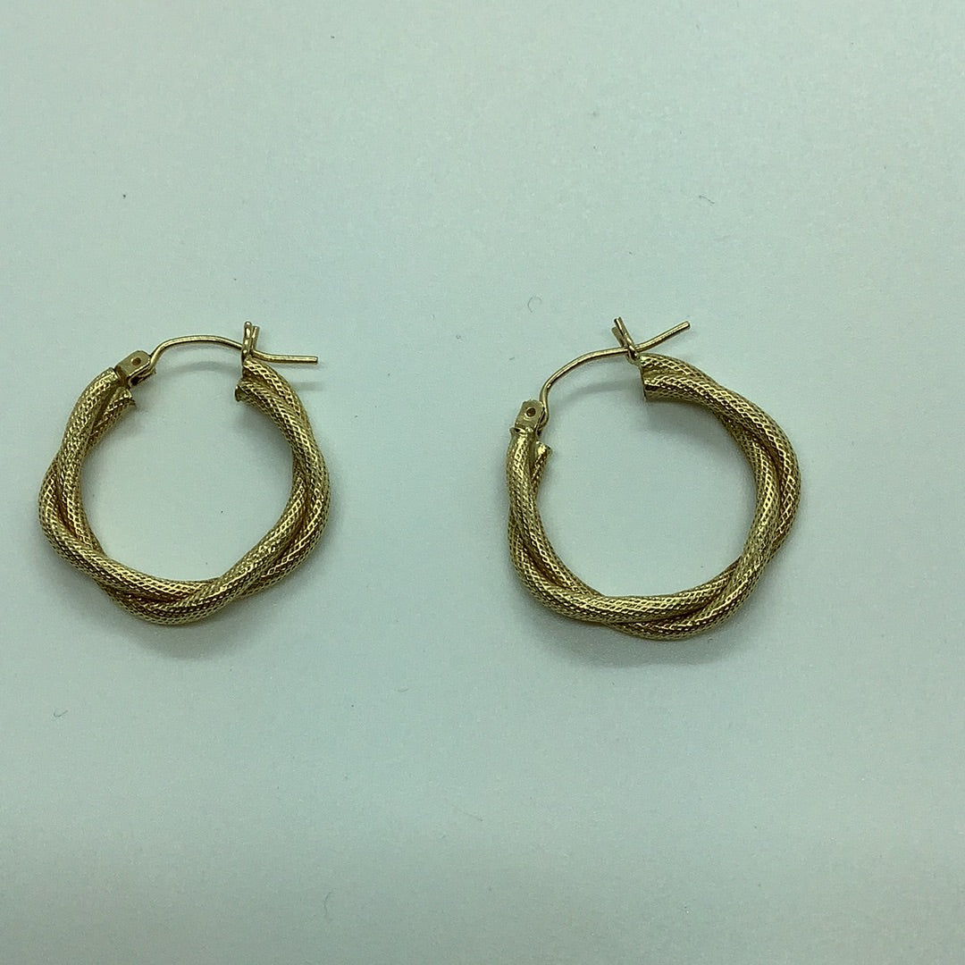14 kt yellow gold hoop earrings