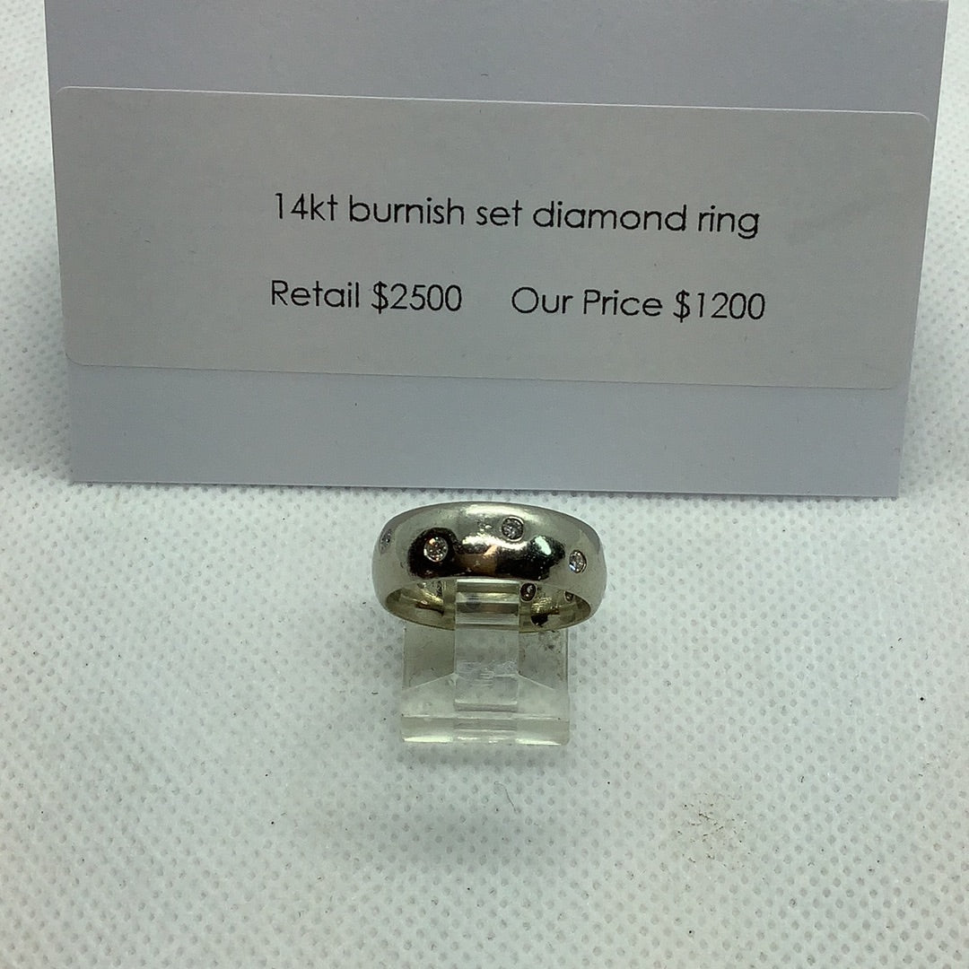 Diamond band