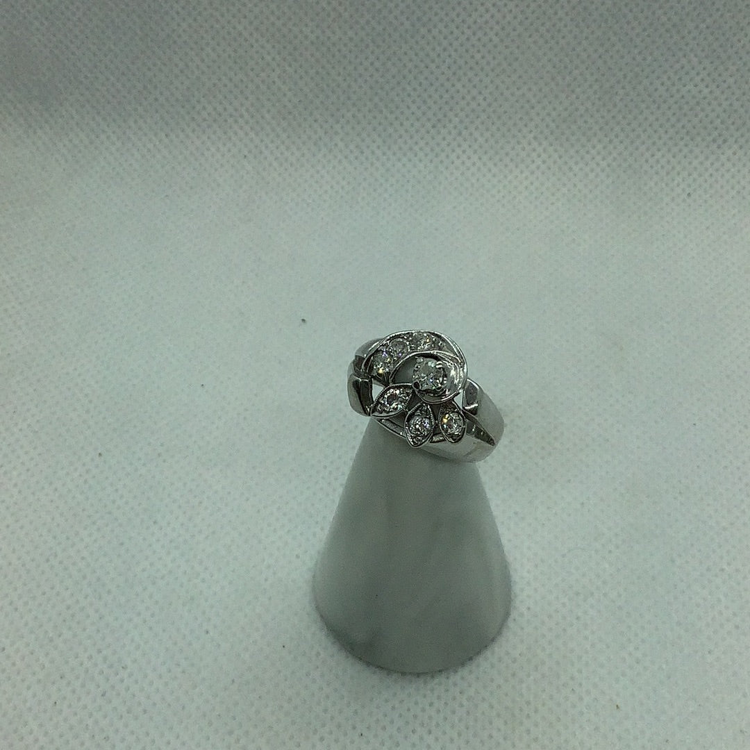 Diamond swirl ring