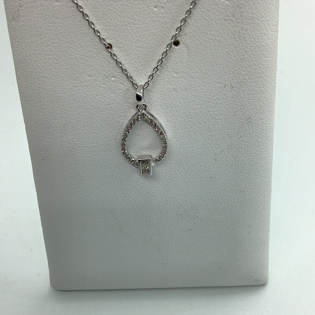 Diamond pendant