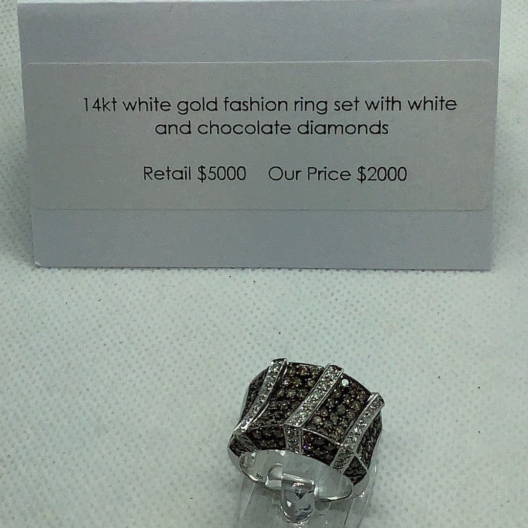 White and chocolate Diamond ring