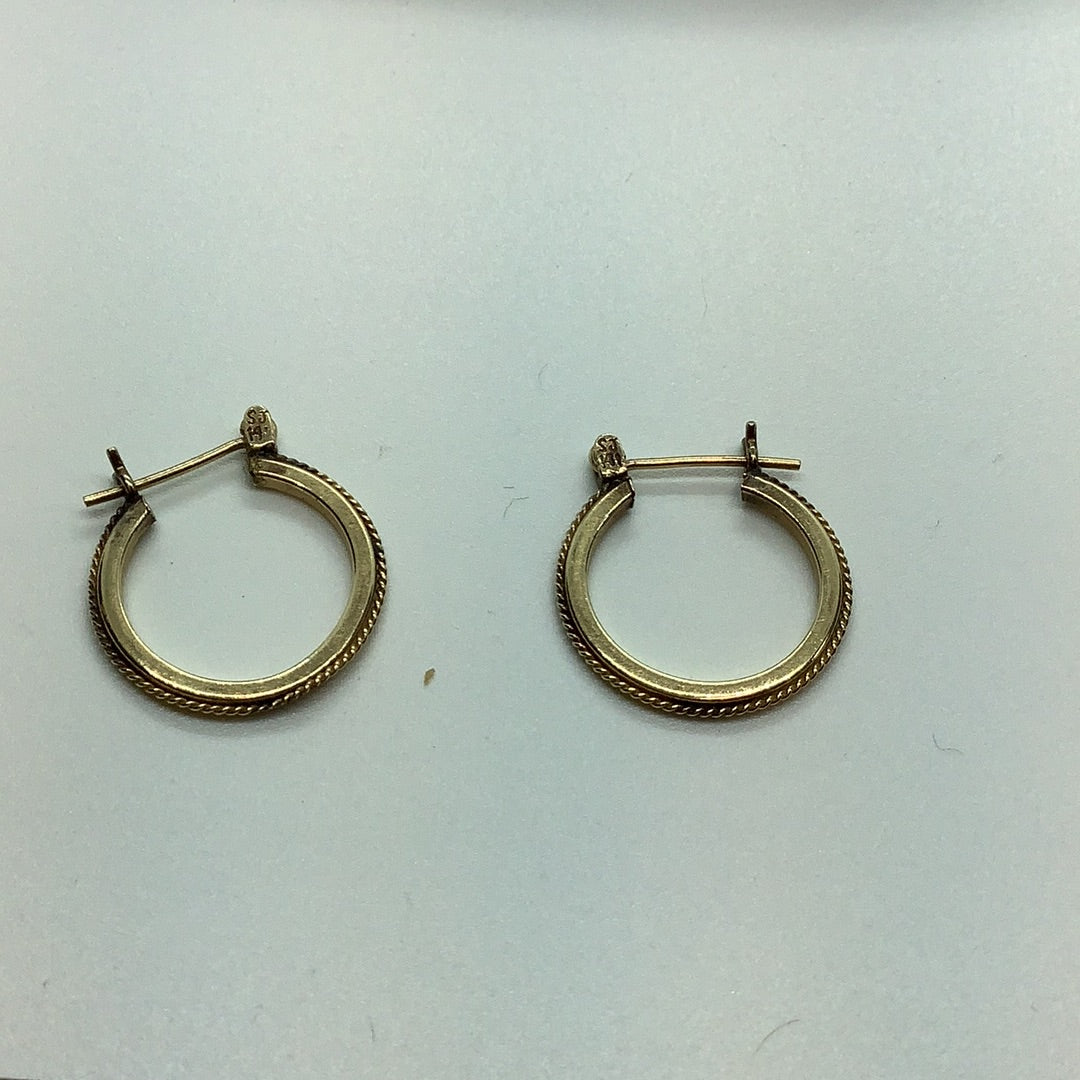 14 kt yellow gold hoop earrings