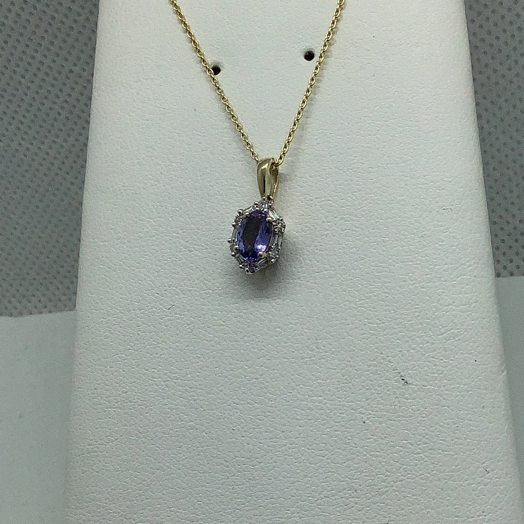Tanzanite and diamond pendant