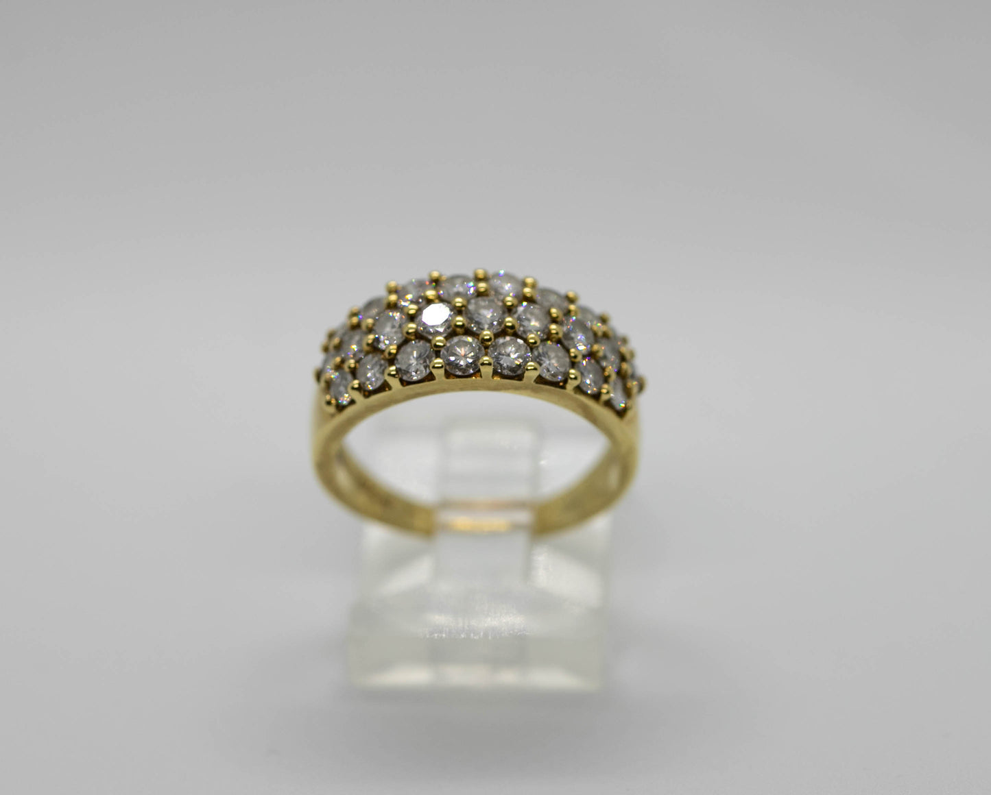 Diamond band