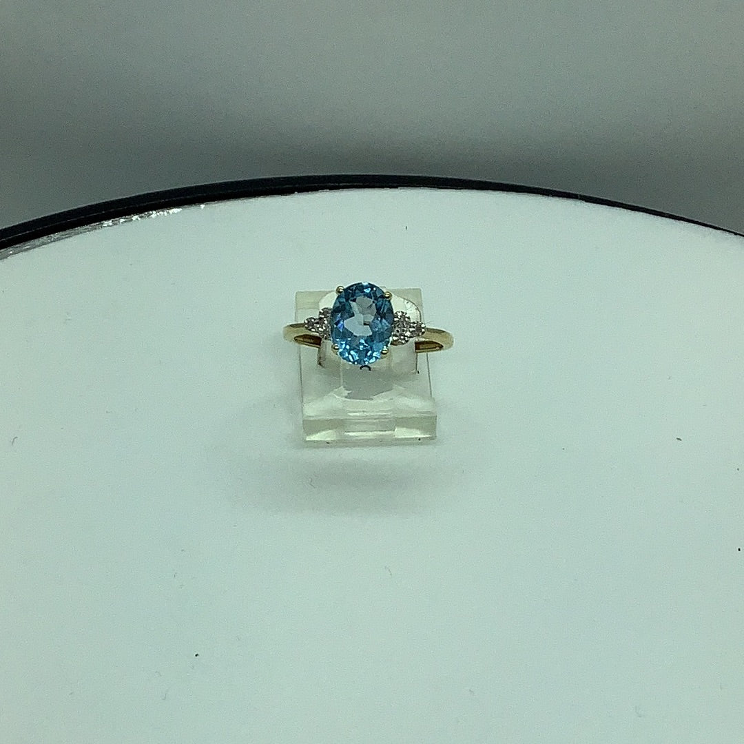 Blue topaz ring