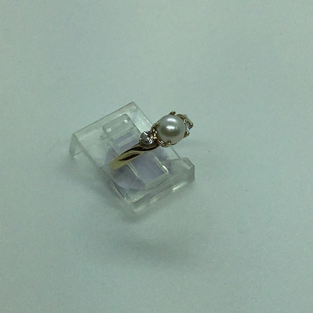 Pearl ring