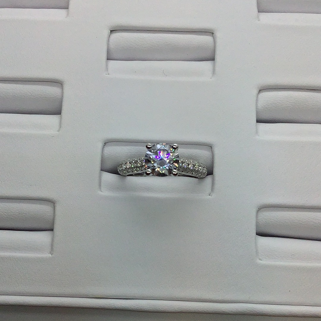 Diamond engagement ring setting