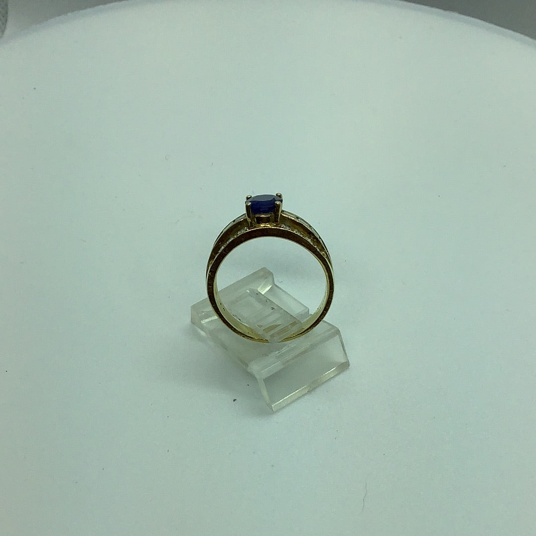 Sapphire and diamond ring
