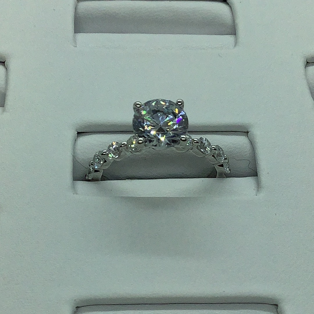 Diamond engagement ring setting