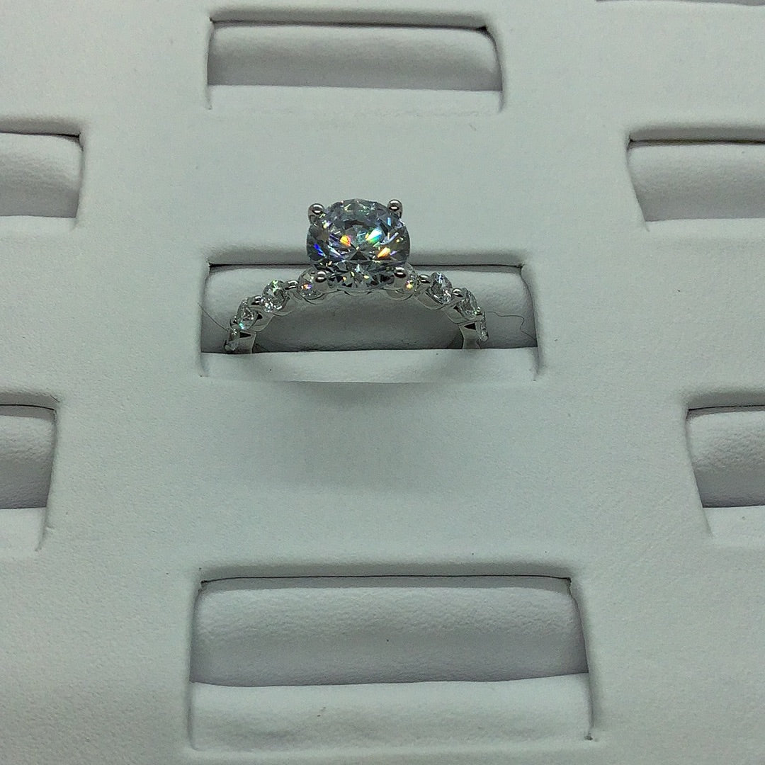 Diamond engagement ring setting
