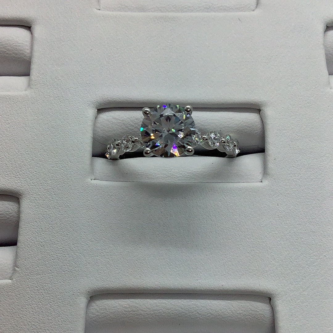 Diamond engagement ring setting