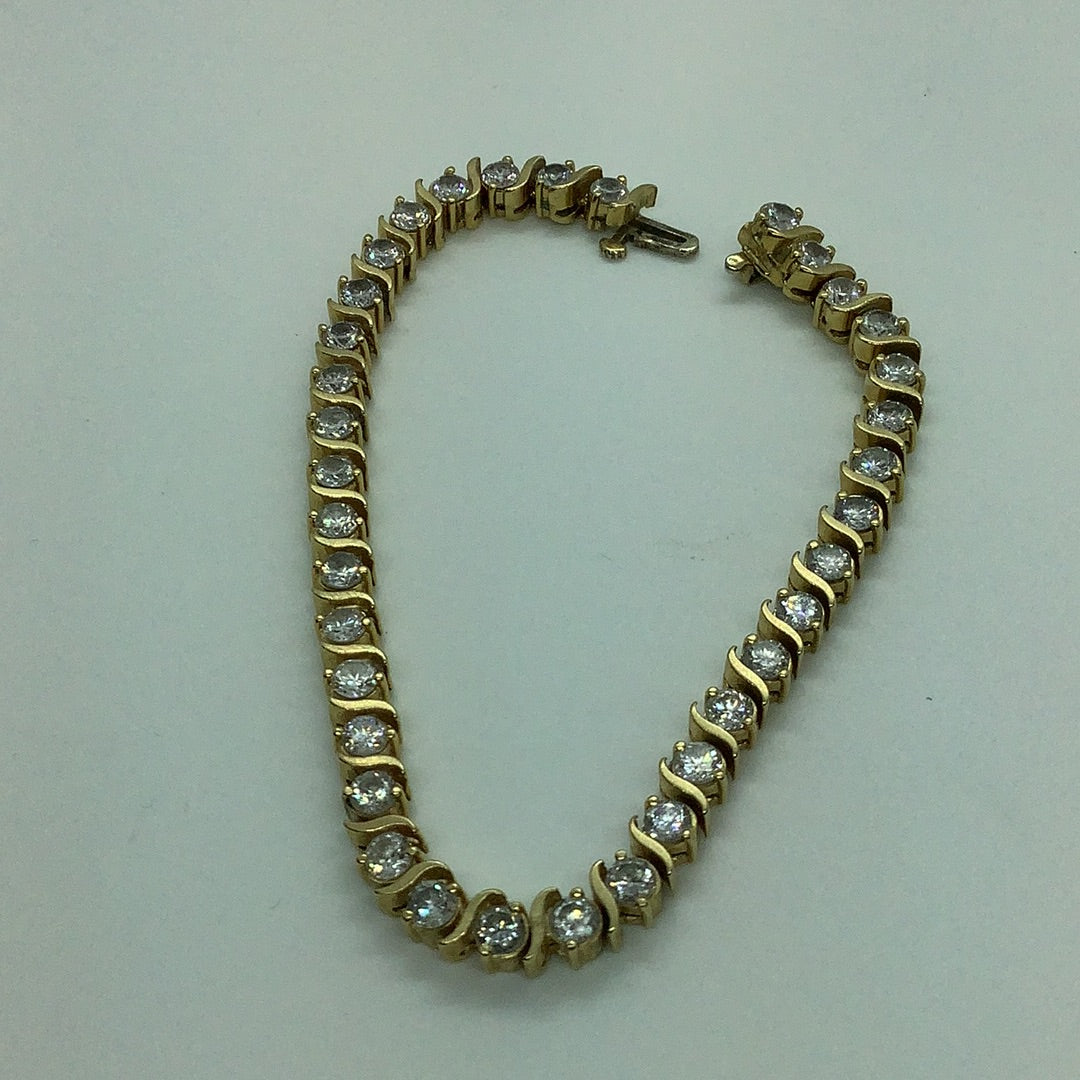 Tennis bracelet