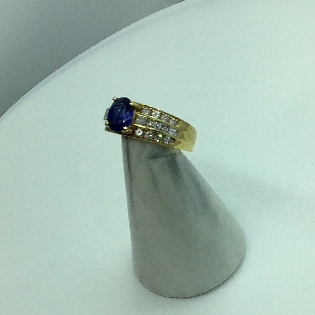 Sapphire and diamond ring