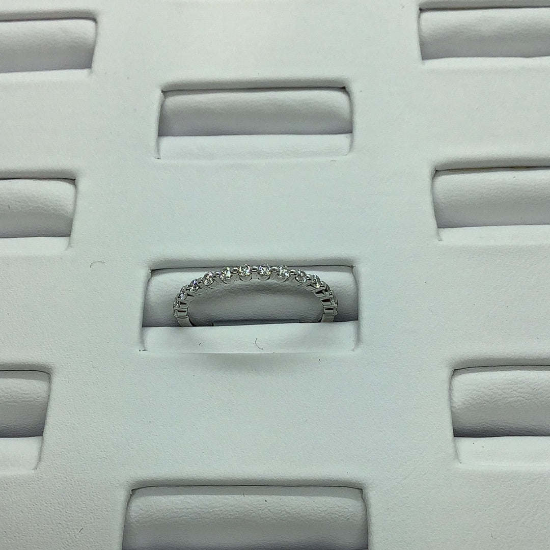 Diamond wedding/ band