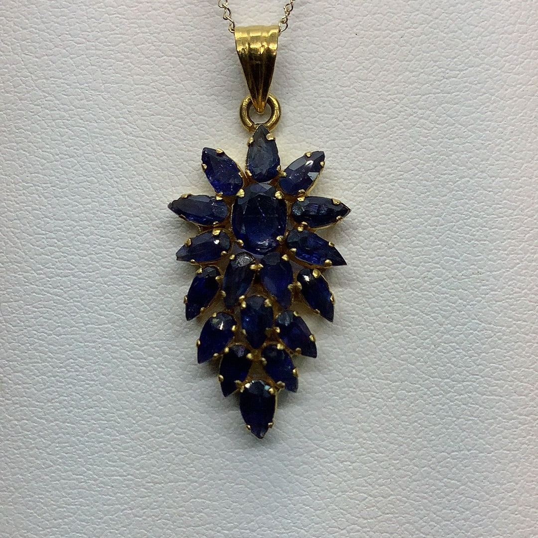 Sapphire cluster pendant