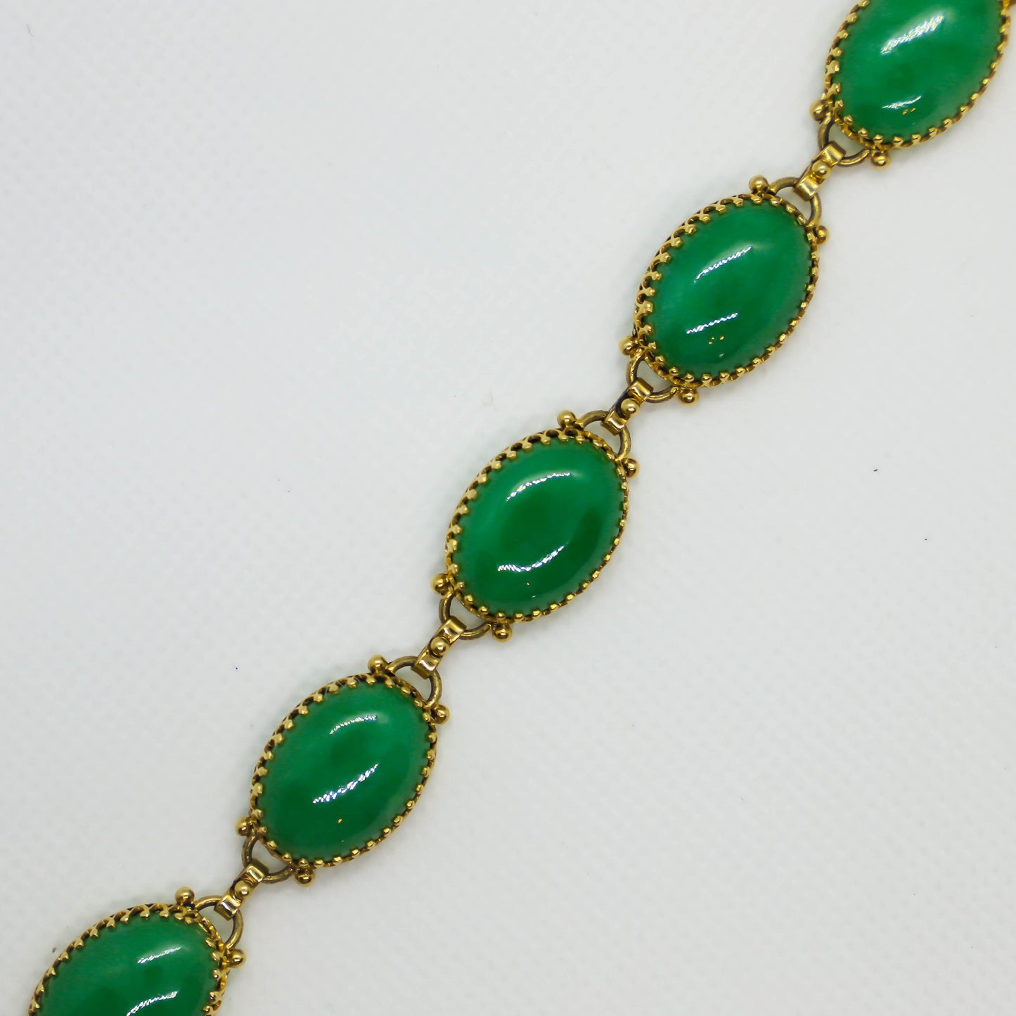Yellow gold jadeite bracelet