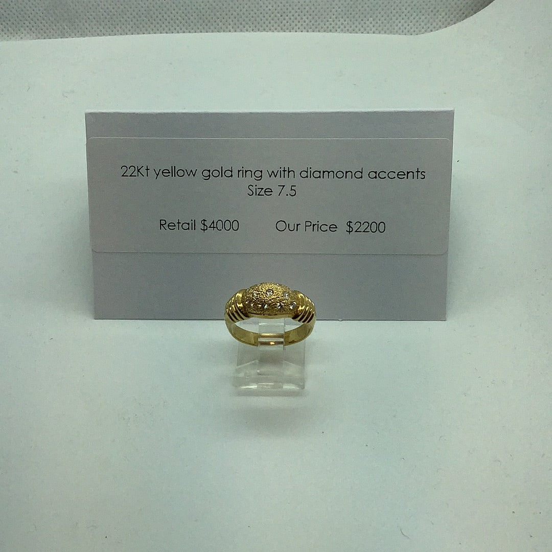 22 kt yellow gold ring