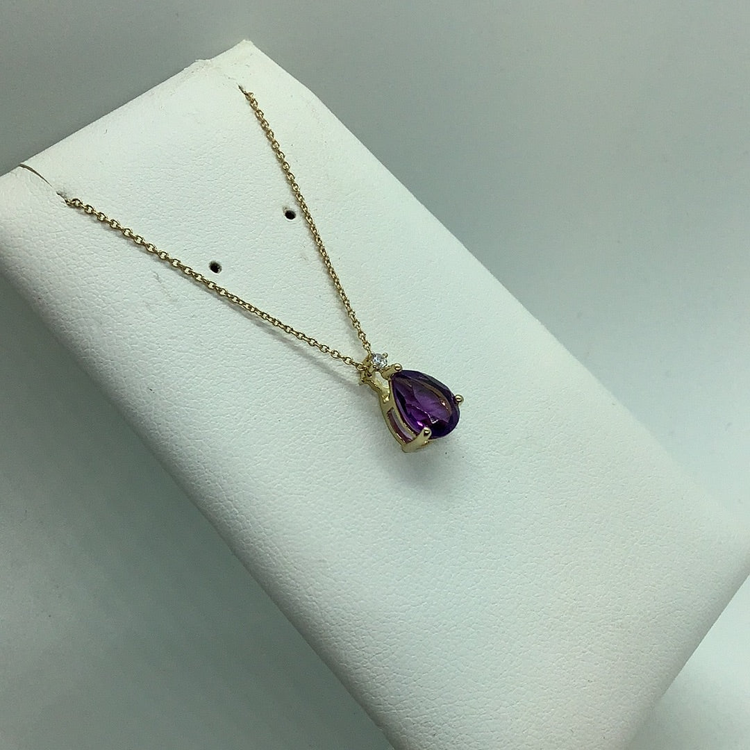 14 kt yellow gold amethyst pendant necklace