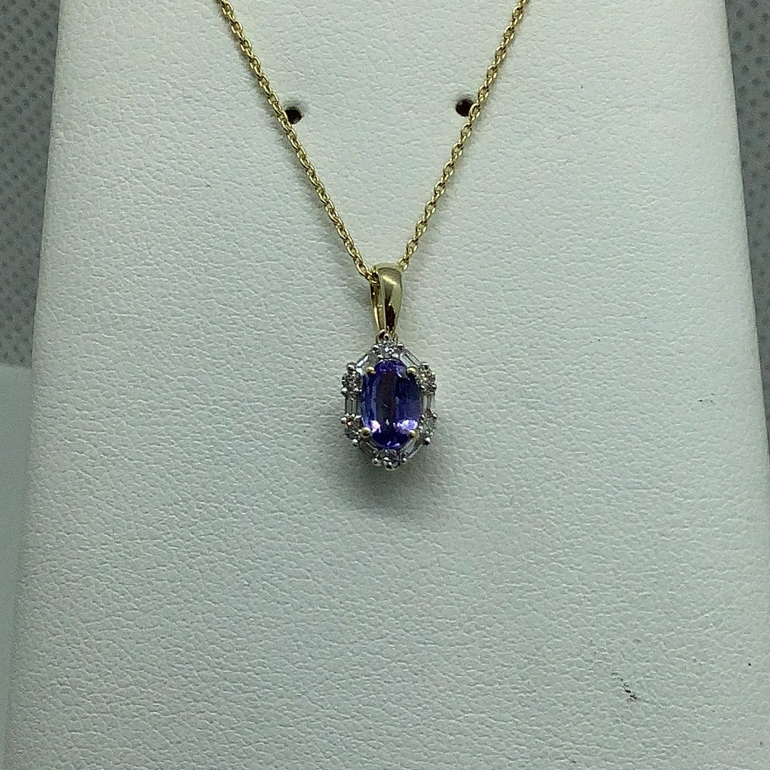 Tanzanite and diamond pendant