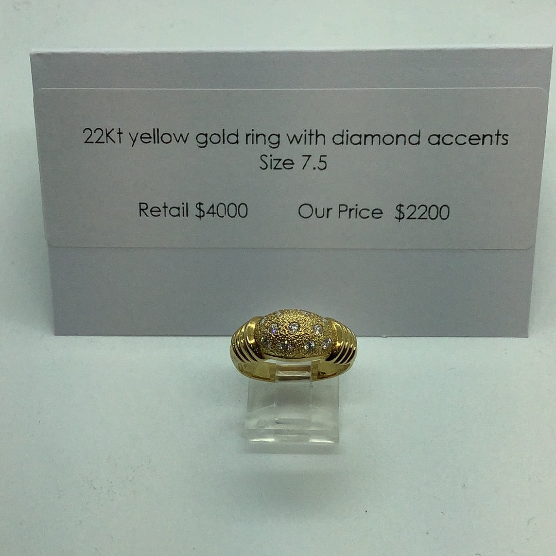 22 kt yellow gold ring