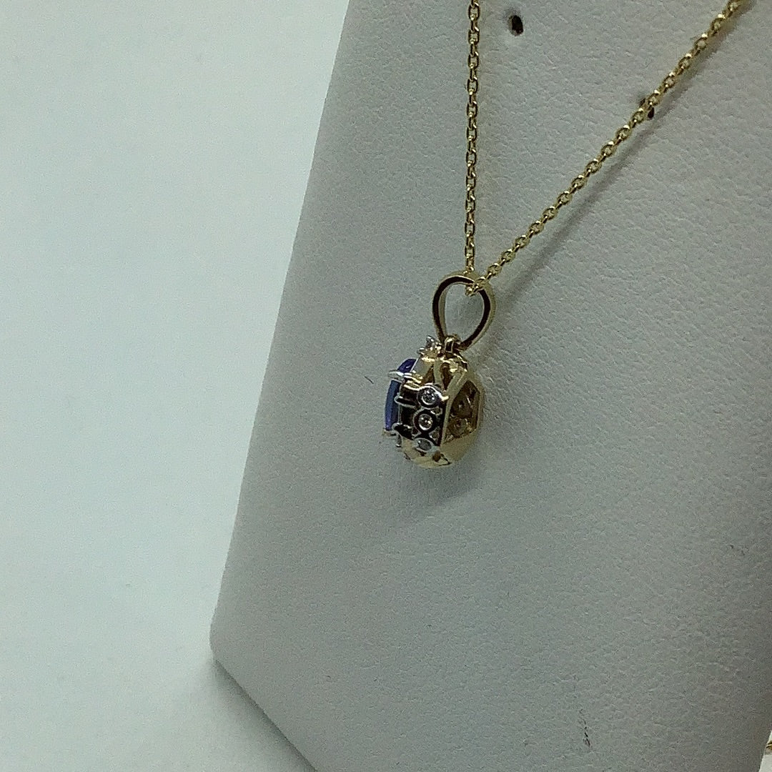 Tanzanite and diamond pendant