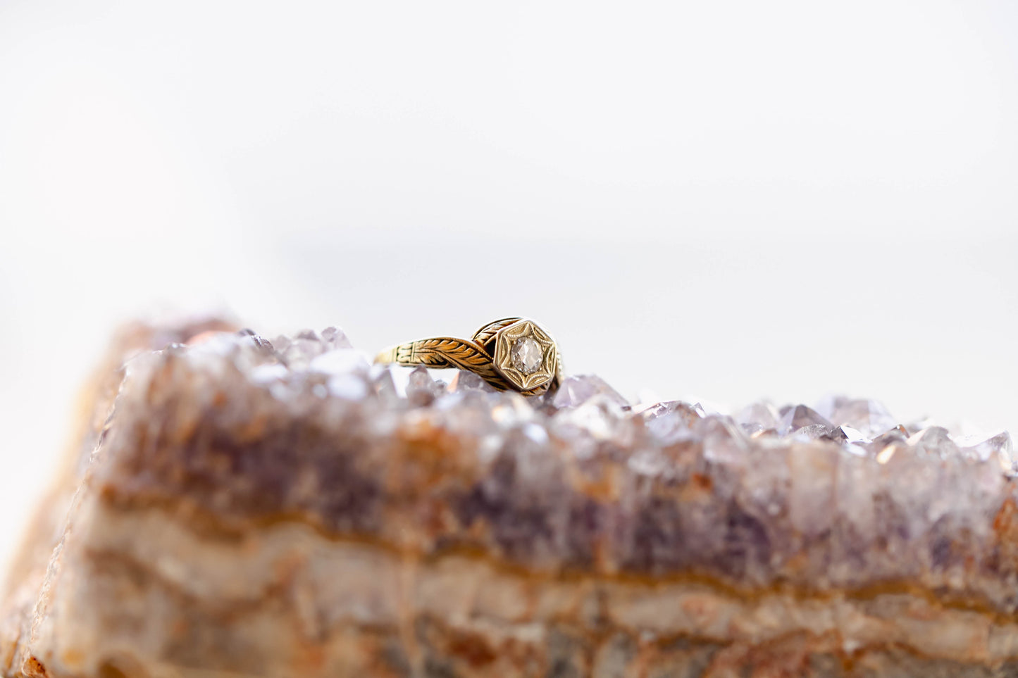 14kt Yellow Gold Ring with Diamond