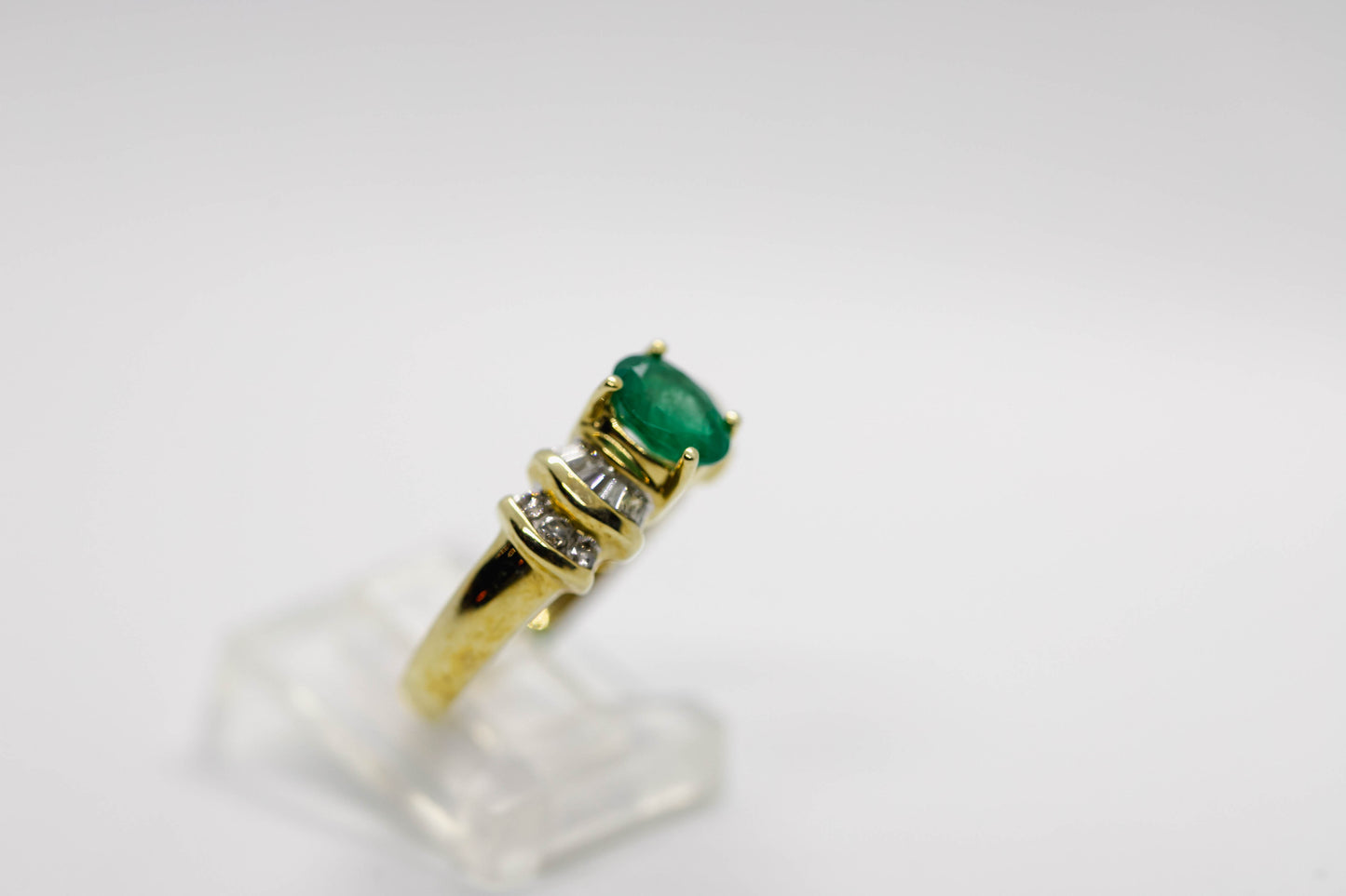 Emerald and diamond ring