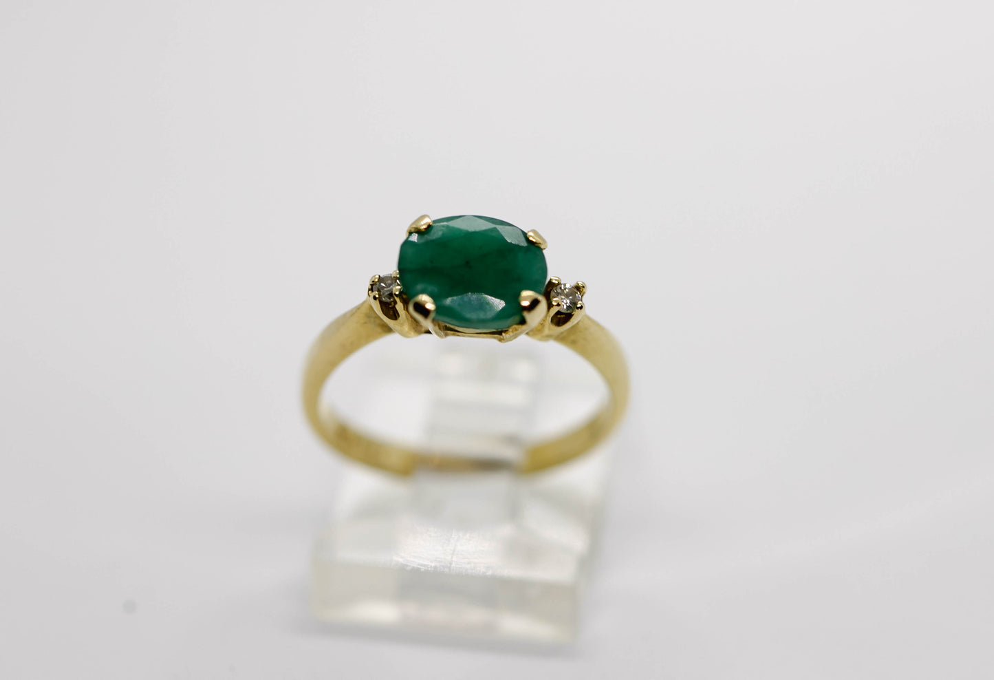 Emerald and diamond ring