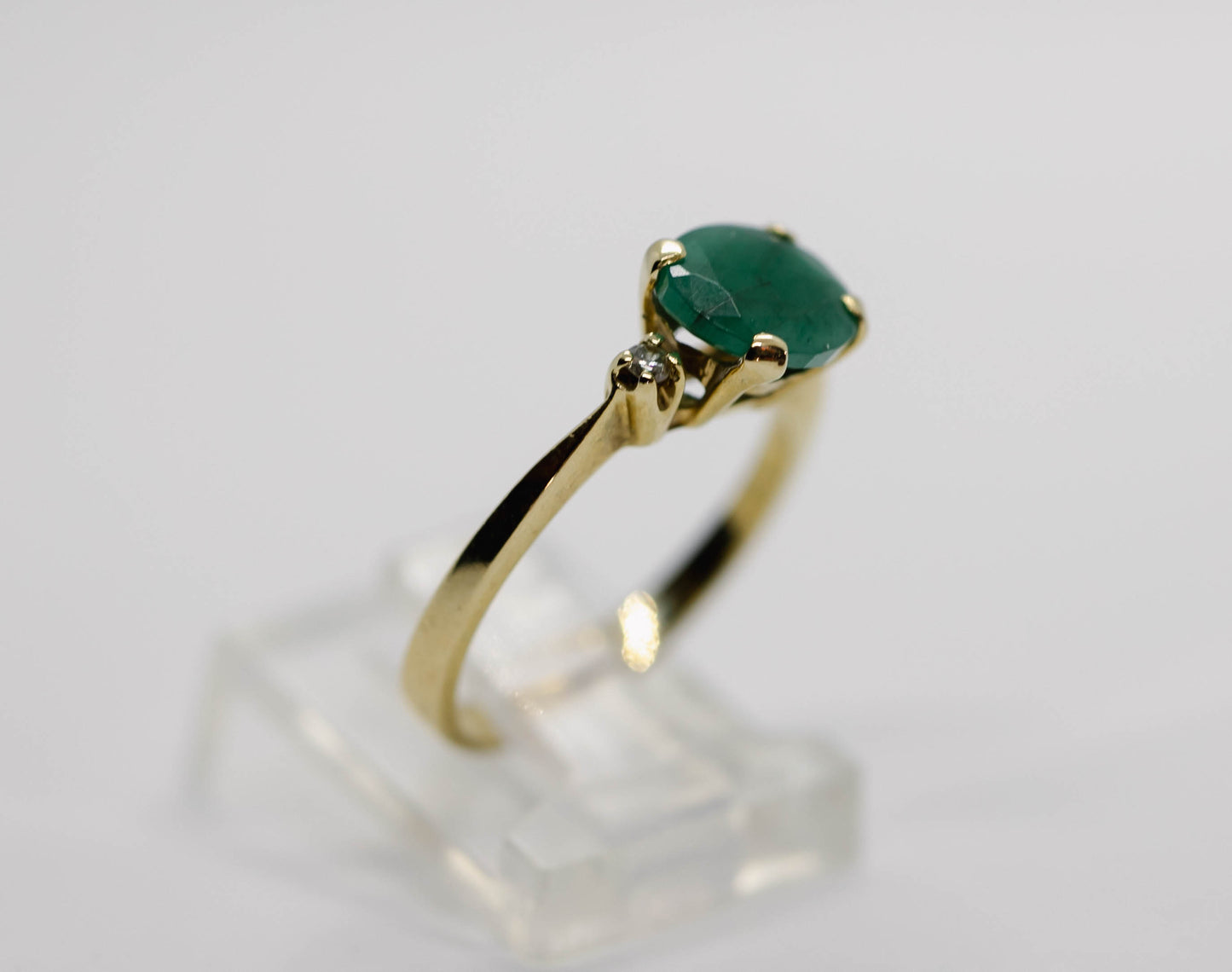 Emerald and diamond ring