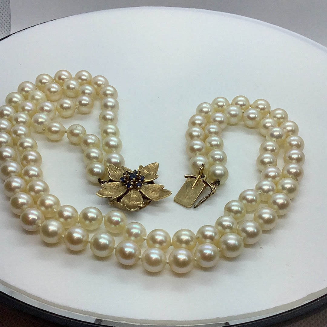 Double stranded pearl necklace