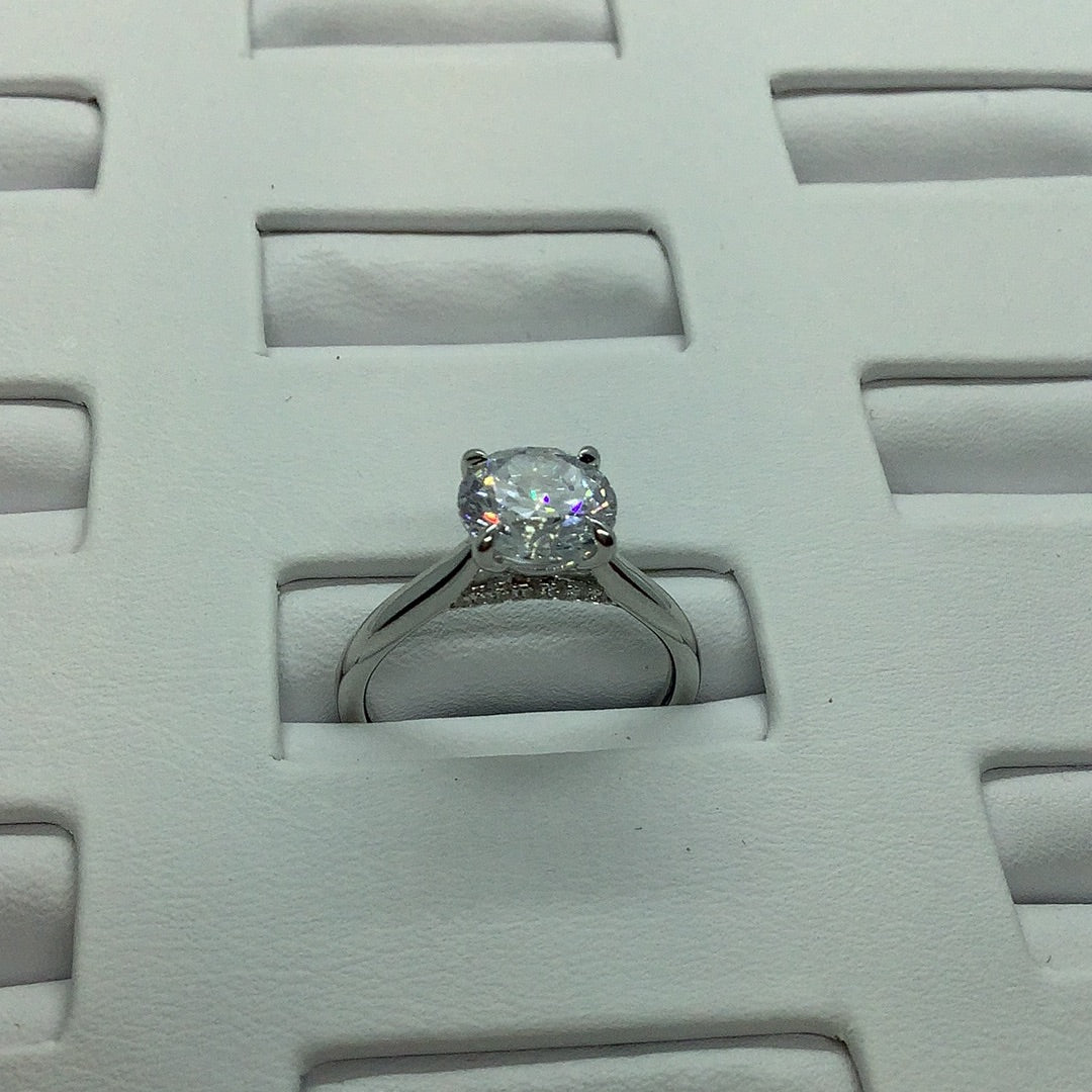 Diamond engagement ring setting