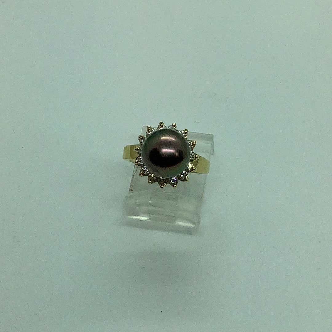 Tahitian pearl and diamond ring