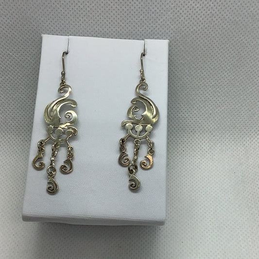 Sterling Swirl drop earrings