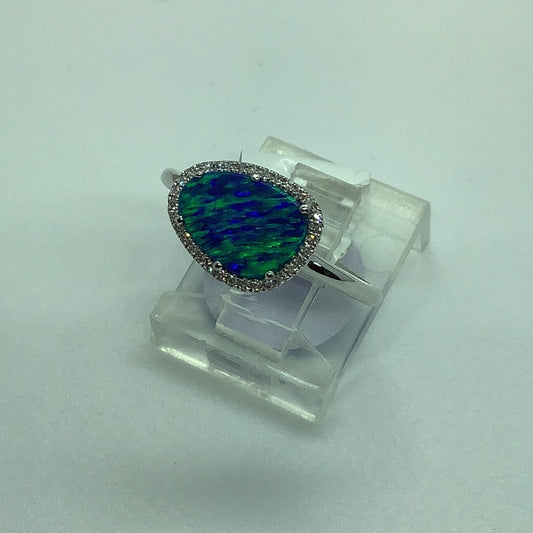 Opal and diamond ring