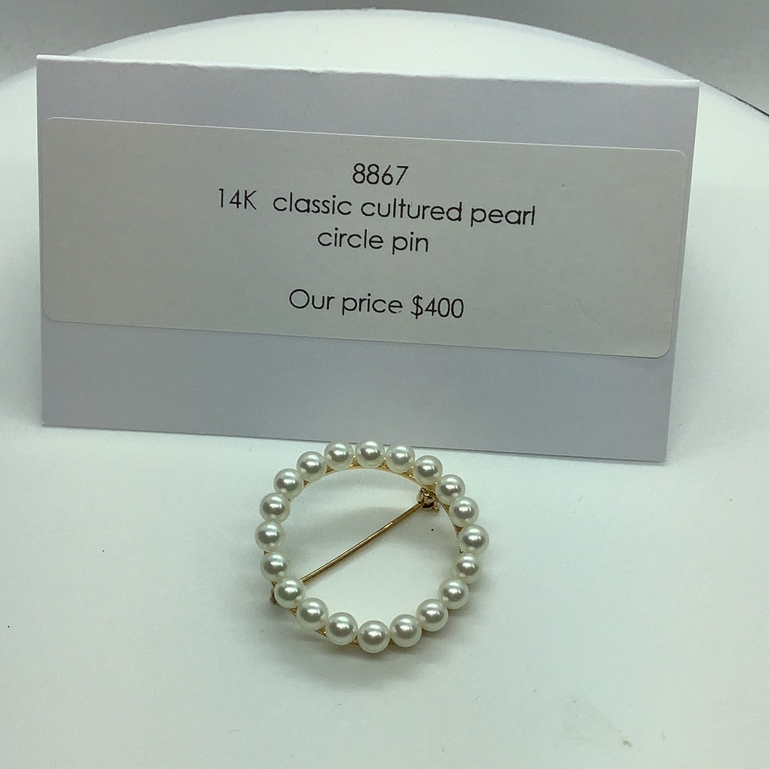 Pearl circle pin