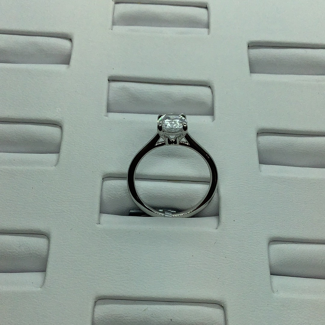 Diamond engagement ring setting