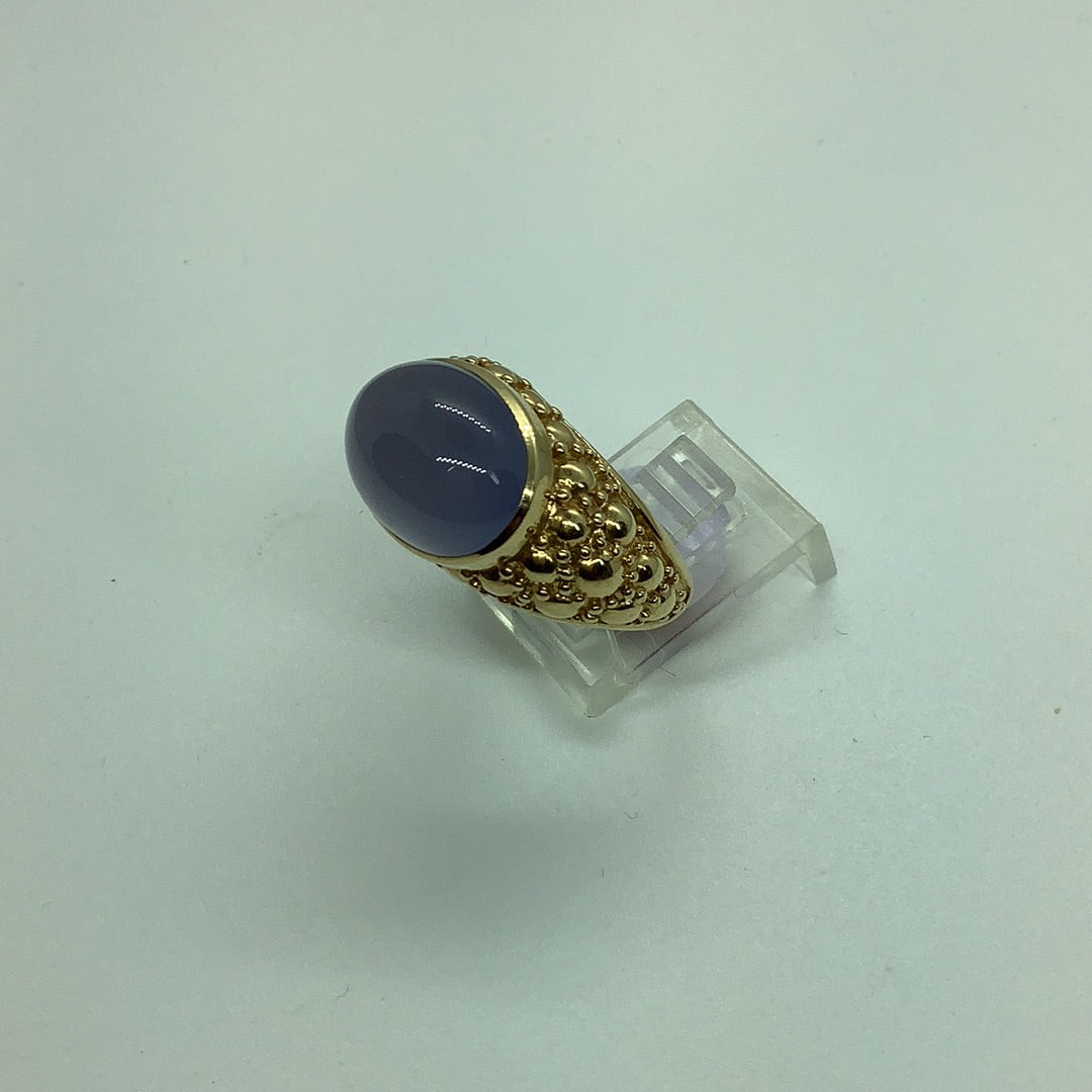 Chalcedony cabochon ring